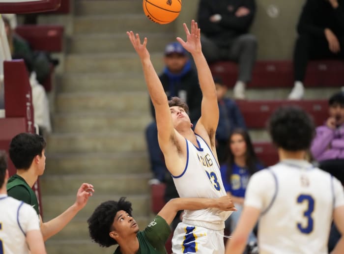 Sacred Heart Cathedral bhoop over Serra 2023 CCS Open by Darren Yamashita022320232195